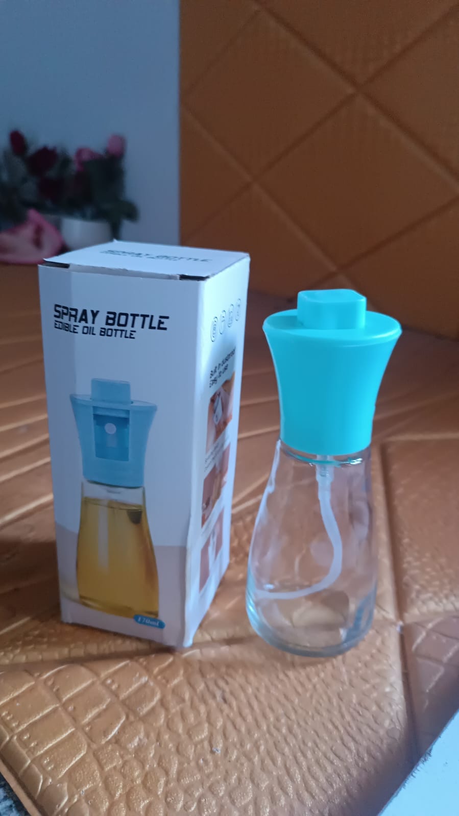 Oil Dispenser Bottle, Oil and Vinegar Cruet, Oil Sprayer Dispenser, Olive Oil Dispenser 170 ml Mist Oil Spray Bottle for Cooking with Plastic